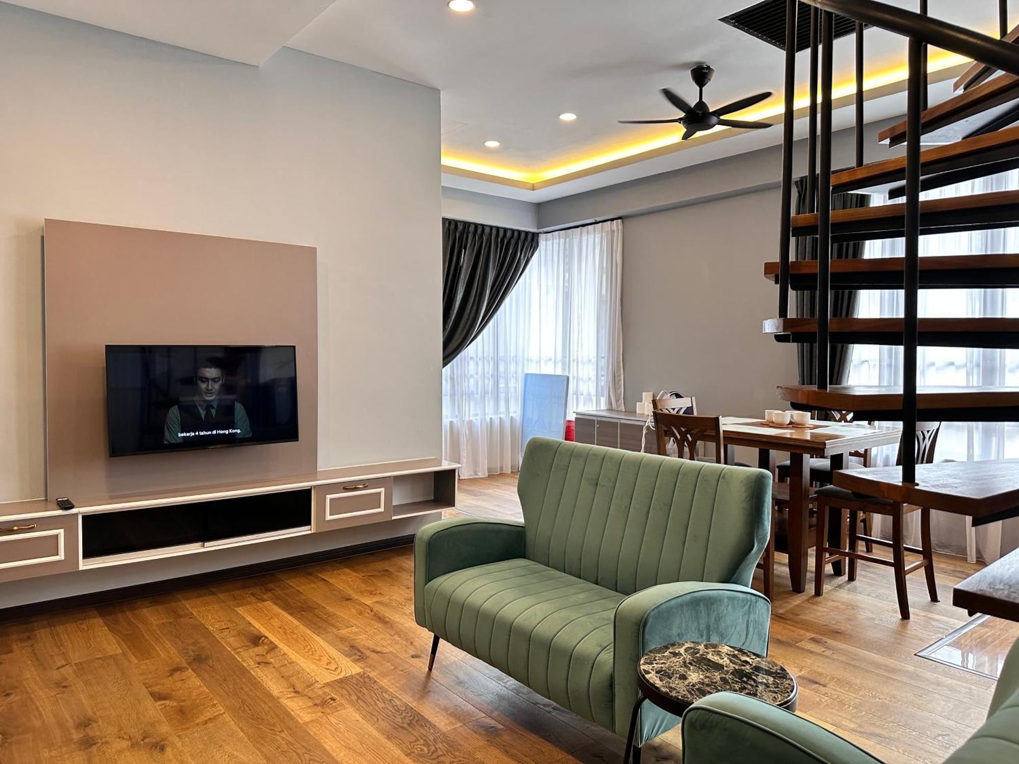 Hotel Lavie At Centrum Бринчанг Екстериор снимка